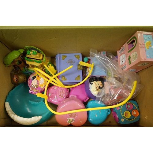 222 - Polly Pocket - Large collection of around 50 Bluebird play sets consisting of mainly original Polly ... 