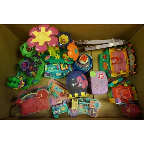 222 - Polly Pocket - Large collection of around 50 Bluebird play sets consisting of mainly original Polly ... 