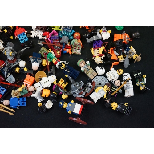 275 - Lego - Large quantity of Lego Mini Figures featuring Star Wars, City, Ninjago, etc