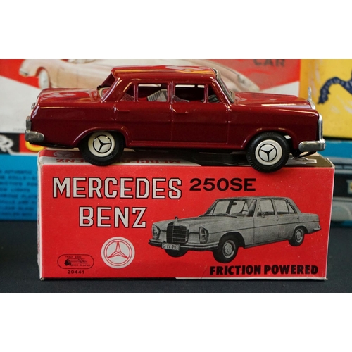 277 - 12 Boxed plastic and metal models to include Minister Deluxe in black, Friction Drive Rolls Royce Si... 