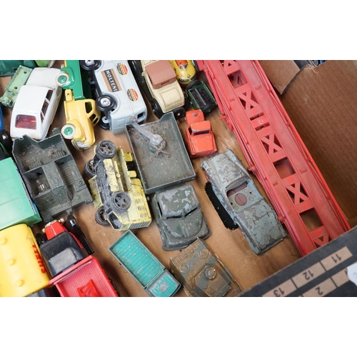 1270 - Collection of play worn mid 20th C onwards diecast, metal, plate and plastic models to include Relia... 