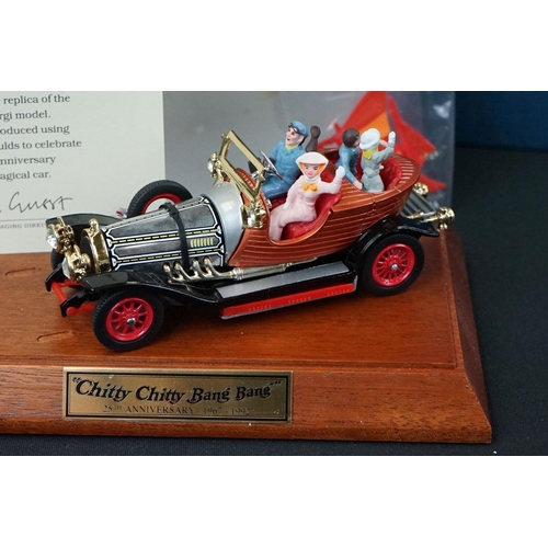 1279 - Boxed Corgi Originals H0234 Chitty Chitty Bang Bang 1967-1992 25th Anniversary diecast model with st... 