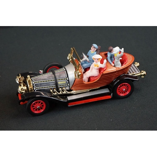 1279 - Boxed Corgi Originals H0234 Chitty Chitty Bang Bang 1967-1992 25th Anniversary diecast model with st... 