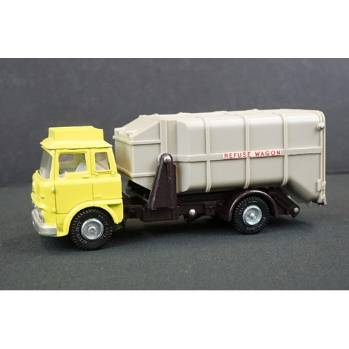 1282 - Eight Dinky mid 20th C onwards diecast models to include a boxed Dinky Dublo 068 Royal Mail Van (mod... 