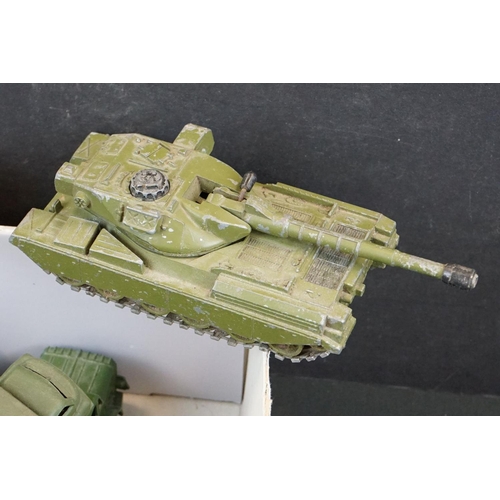 1285 - Around 34 military diecast models mainly featuring Dinky examples to include 3 x Tank Transporters, ... 