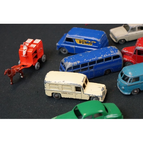 1291 - 22 Mid 20th C play worn Matchbox Lesney diecast models to include road & commercial examples plus a ... 