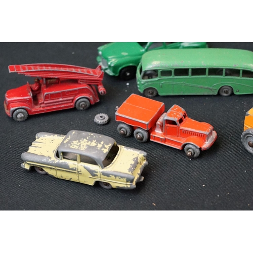 1291 - 22 Mid 20th C play worn Matchbox Lesney diecast models to include road & commercial examples plus a ... 