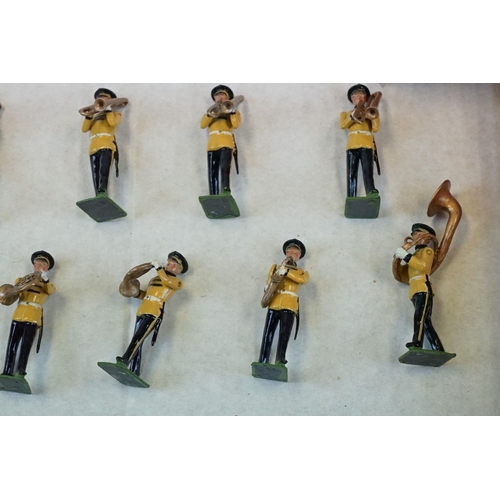 1376 - Britains 2110 United States military band in full dress, reproduction box, (25 figures in a good, un... 