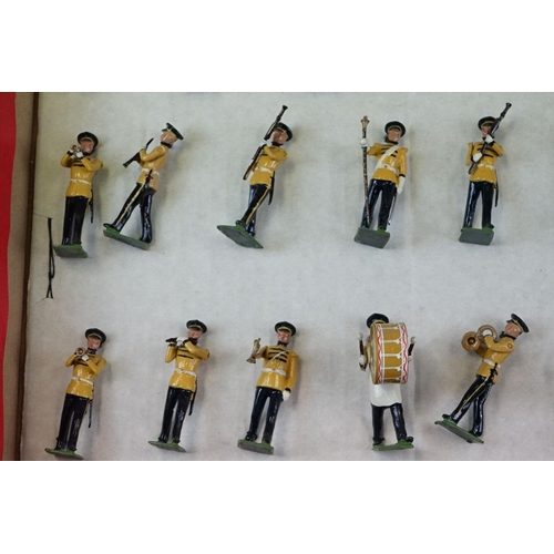 1376 - Britains 2110 United States military band in full dress, reproduction box, (25 figures in a good, un... 