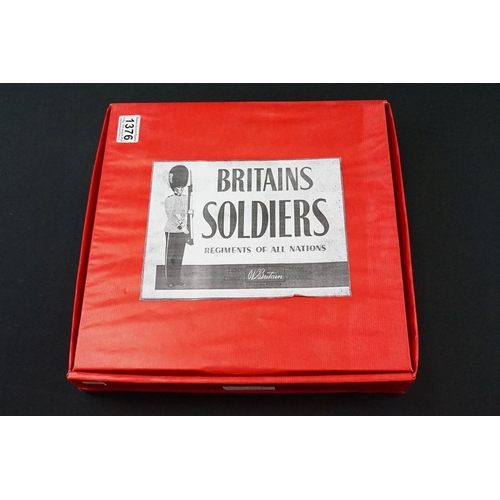 1376 - Britains 2110 United States military band in full dress, reproduction box, (25 figures in a good, un... 