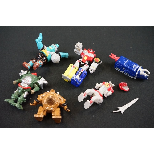 392 - Collection of around 30 plastic Power Ranger Micro Machines figures, circa 1990s, to include Red Pow... 