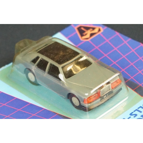 398 - Carded Bandai Gerry Anderson Terrahawks No. 988715 Pull Back Wind And Go Hudson Rolls Royce, card wo... 