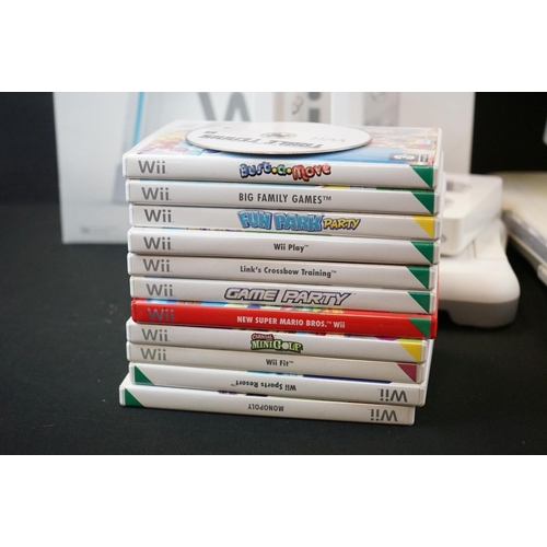 345 - Retro gaming - Two Boxed Nintendo Wii consoles (one Mario Kart Wii pack with original controller - l... 