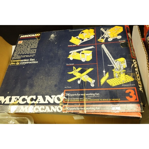 360 - Meccano - Large quantity of Meccano from the mid 20th C onwards to include 12 x boxed sets featuring... 