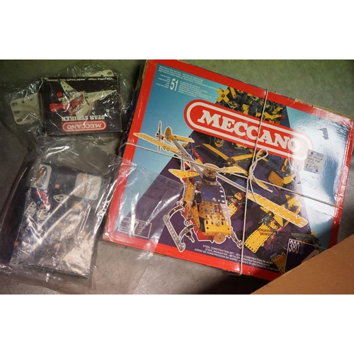 360 - Meccano - Large quantity of Meccano from the mid 20th C onwards to include 12 x boxed sets featuring... 