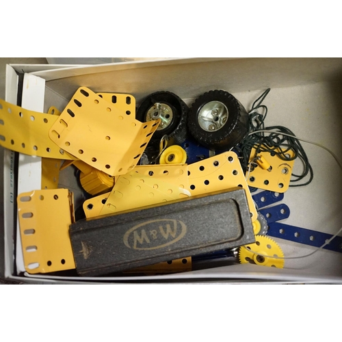 360 - Meccano - Large quantity of Meccano from the mid 20th C onwards to include 12 x boxed sets featuring... 