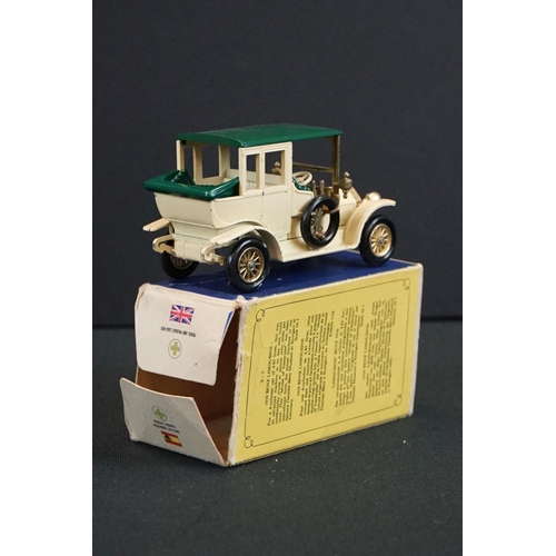 1237 - Eight boxed Matchbox diecast models to include King Size No 5 Foden Truck in yellow, 73 Model A Ford... 