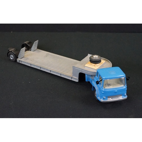 1250 - Two boxed Corgi Major diecast models to include 1146 Carrimore Tri-Deck MK.V Car Transporter and Gif... 