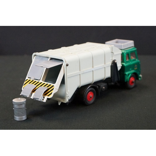 1252 - Two boxed Dinky diecast models to include 978 Refuse Wagon with 2 x dustbins (box gd) and 451 Johnst... 