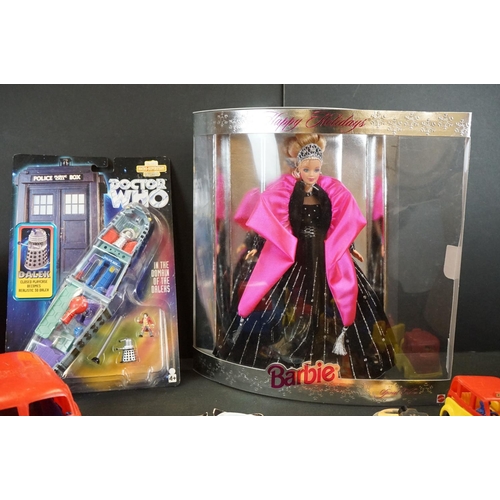 295A - Collection of mixed toys to included boxed Mattel Barbie Special Edition Happy Holidays doll, 5 x ca... 