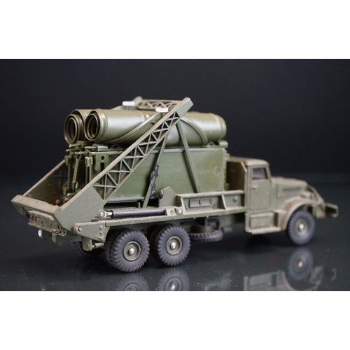 1002 - Boxed Dinky Supertoys 884 Camion Militaire Brockway avec Pont de Bateaux diecast model, with bridge ... 