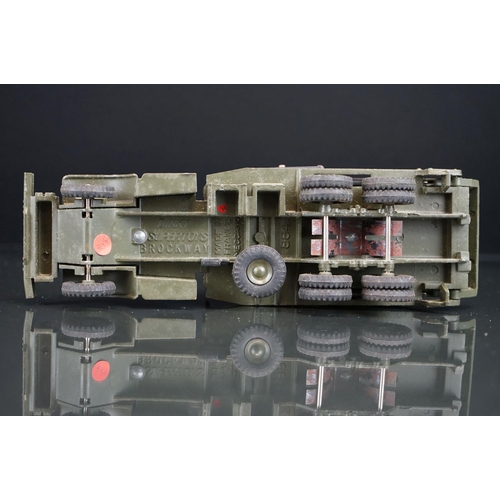 1002 - Boxed Dinky Supertoys 884 Camion Militaire Brockway avec Pont de Bateaux diecast model, with bridge ... 