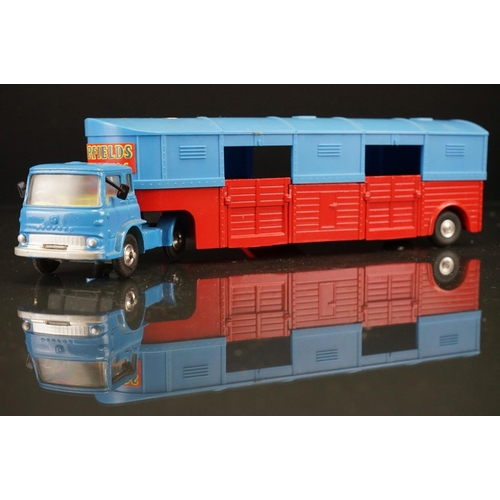 1003 - Two boxed Corgi Chipperfield Circus diecast models to include 1121 Crane Truck (box with split to on... 