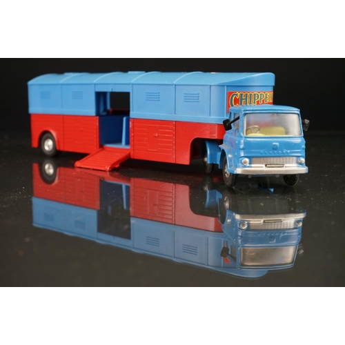 1003 - Two boxed Corgi Chipperfield Circus diecast models to include 1121 Crane Truck (box with split to on... 