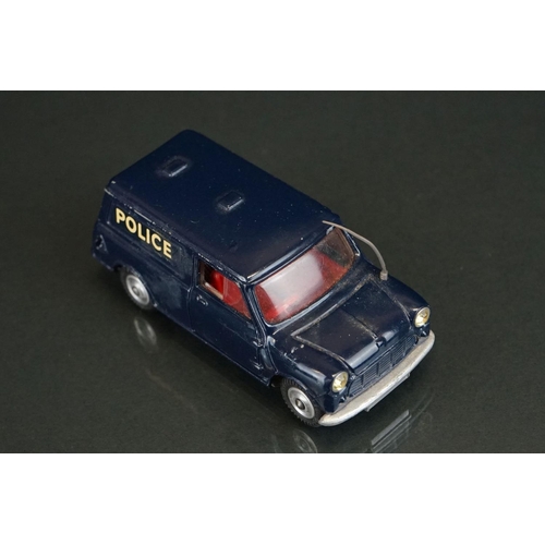 1009 - Boxed Corgi 448 BMC Mini Police Van with Tracker Dog diecast model, complete with both figures, diec... 