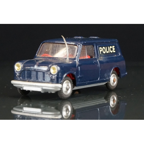 1009 - Boxed Corgi 448 BMC Mini Police Van with Tracker Dog diecast model, complete with both figures, diec... 