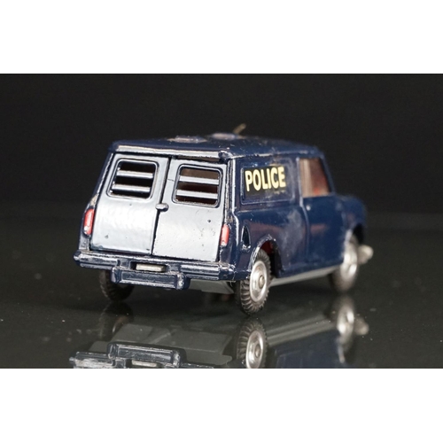 1009 - Boxed Corgi 448 BMC Mini Police Van with Tracker Dog diecast model, complete with both figures, diec... 