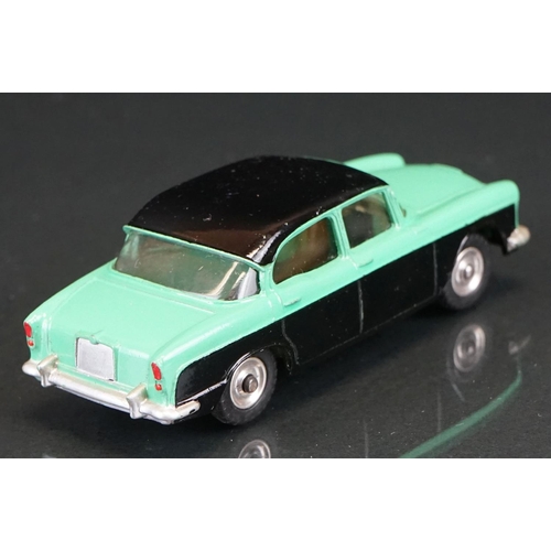 1015 - Boxed Dinky 165 Humber Hawk with windows diecast model in two tone black/green body, chrome hubs, di... 