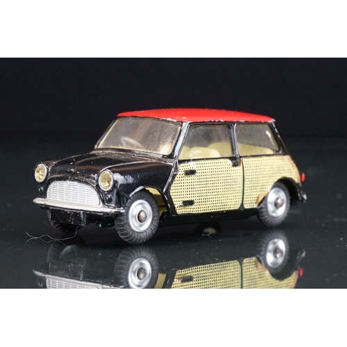 1023 - Two boxed Corgi diecast models to include 249 Mini Cooper Deluxe Wickerwork (diecast vg, some decal ... 