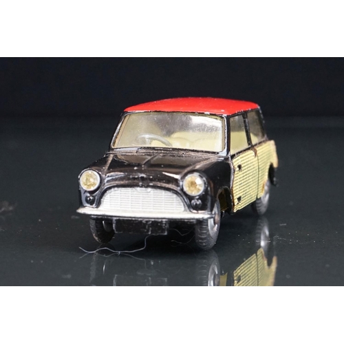 1023 - Two boxed Corgi diecast models to include 249 Mini Cooper Deluxe Wickerwork (diecast vg, some decal ... 