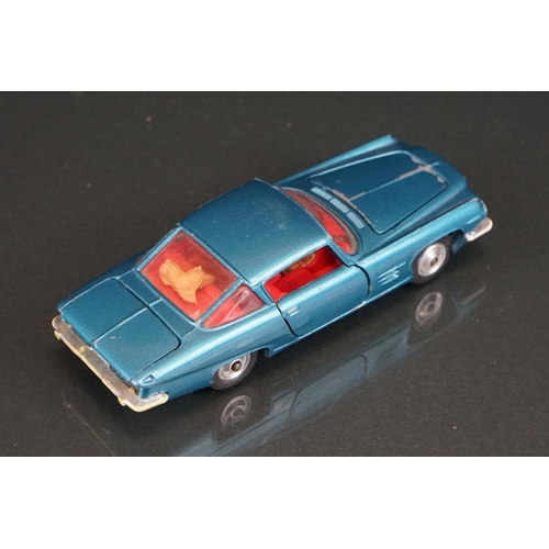 1025 - Three boxed Corgi diecast models to include 303 Mercedes Benz 300SL Open Roadster in sky blue, 309 A... 