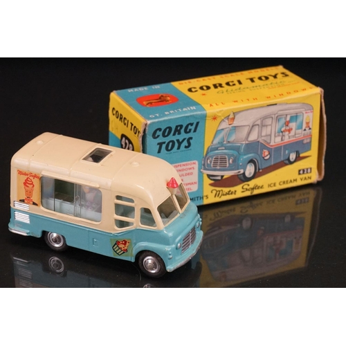 1027 - Boxed Corgi 428 Smith' Mister Softee Ice Cream Van diecast model, diecast & decals vg with minimal w... 