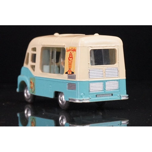 1027 - Boxed Corgi 428 Smith' Mister Softee Ice Cream Van diecast model, diecast & decals vg with minimal w... 