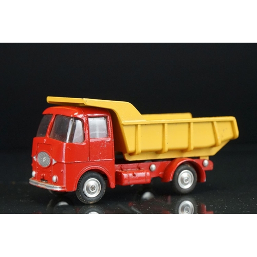 1032 - Two boxed Corgi diecast models to include 465 Commer Pick Up Truck in yellow & red (some paint chips... 