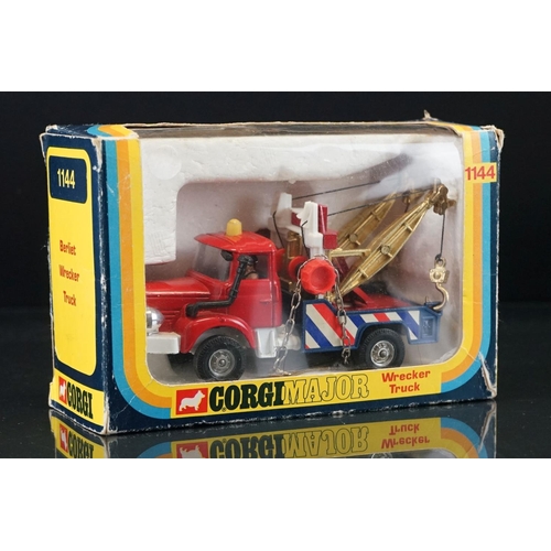 1064 - Two boxed Corgi diecast models to include Major 1144 Wrecker Truck and 1159 Car Transporter in metal... 