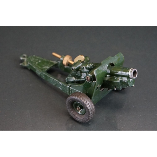 1066 - Boxed Britains No 1727 Royal Artillery Mobile Howitzer Unit diecast model, tread wear/damage, diecas... 