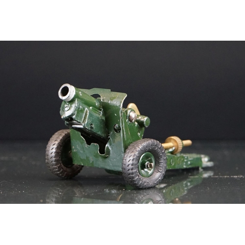 1066 - Boxed Britains No 1727 Royal Artillery Mobile Howitzer Unit diecast model, tread wear/damage, diecas... 