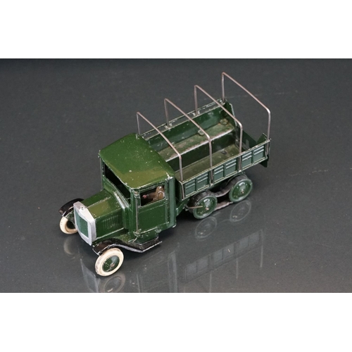 1066 - Boxed Britains No 1727 Royal Artillery Mobile Howitzer Unit diecast model, tread wear/damage, diecas... 