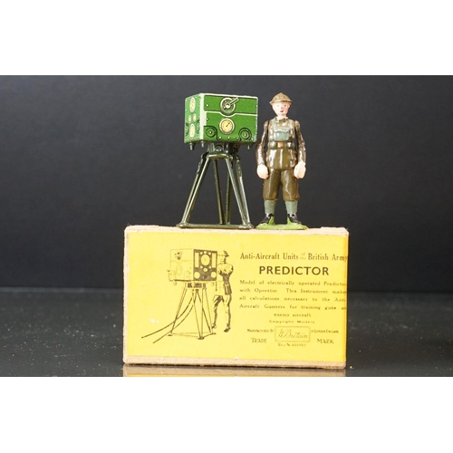 1068 - Five boxed Britains military models to include No 1728 Predictor, No 1731 Spotting Chair and Observe... 