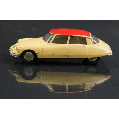 1324 - Five boxed Corgi diecast models to include 208S Jaguar 2.4 Litre Saloon in pale yellow, 210 Citroen ... 