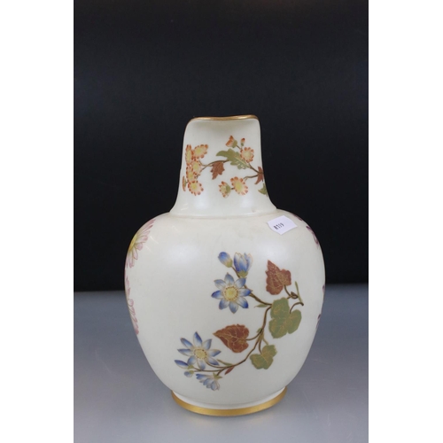 10 - 19th century Royal Worcester Blush Ivory Flat Sided Jug decorated with flowers, pattern no. 1094, 19... 