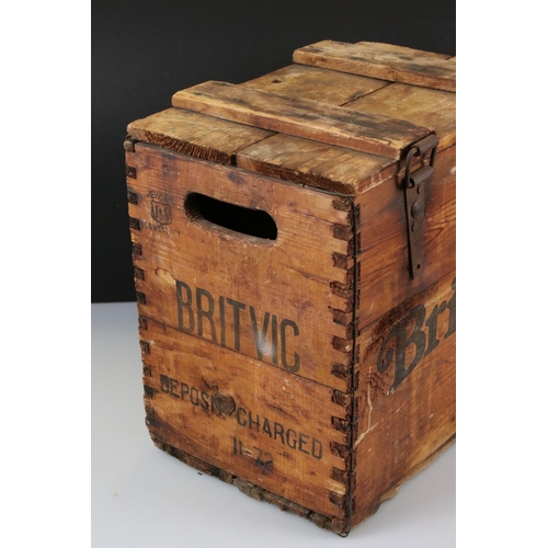 132 - Mid century Pine Advertising ' Britvic ' Six Bottle Crate with Lid, 34cm high x 36cm wide