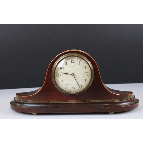 146 - A French mahogany cased mantle clock with 8-Day movement.