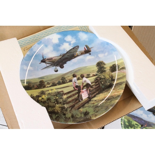 71 - Twelve Royal Doulton Michael Turner ' Heroes of the Sky ' Limited Edition Collector's Plates, boxed ... 