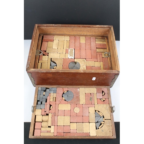 359 - An early 20th century boxed block construction set in original box with makers label.