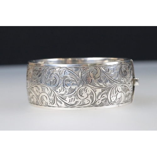 227 - A collection of sterling silver ladies jewellery to include a large fully hallmarked cuff bangle and... 